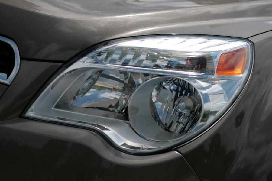  Chevrolet Equinox 2010 года  (фото 42 из 56)